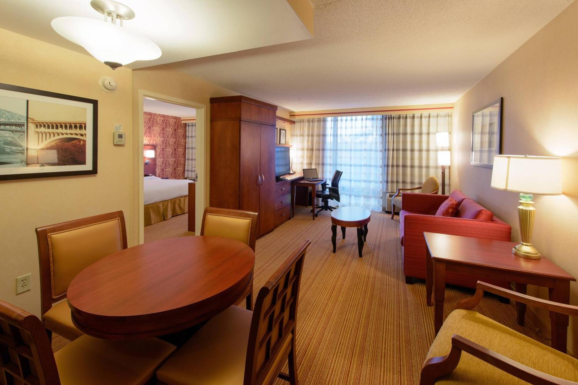 Courtyard By Marriott Canton North Canton Ngoại thất bức ảnh